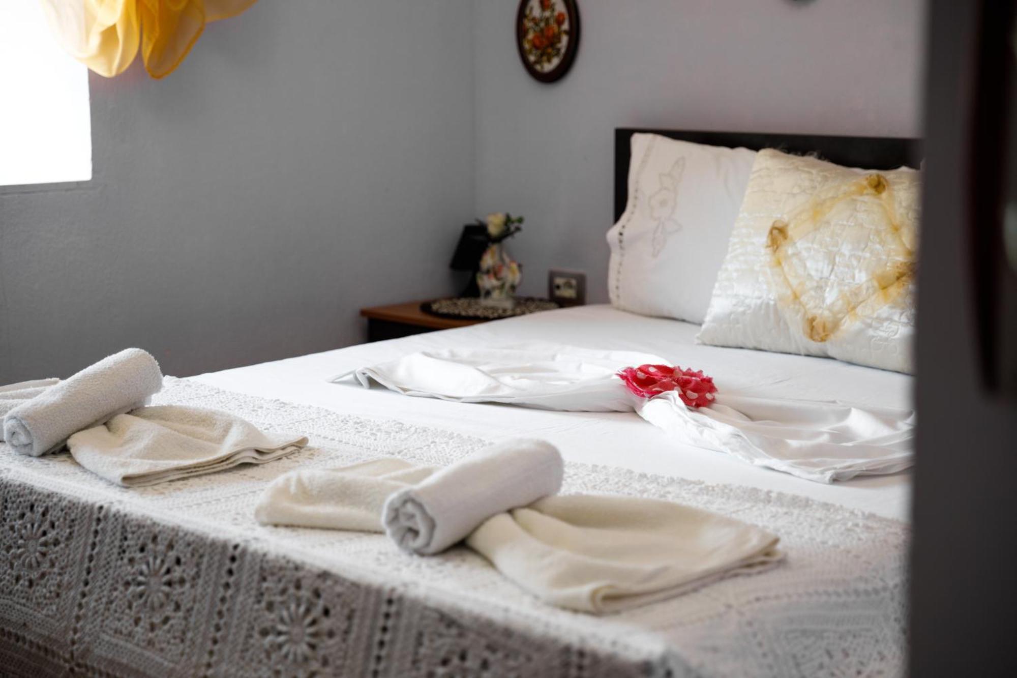 Leka Guesthouse Gjirokastër Dış mekan fotoğraf
