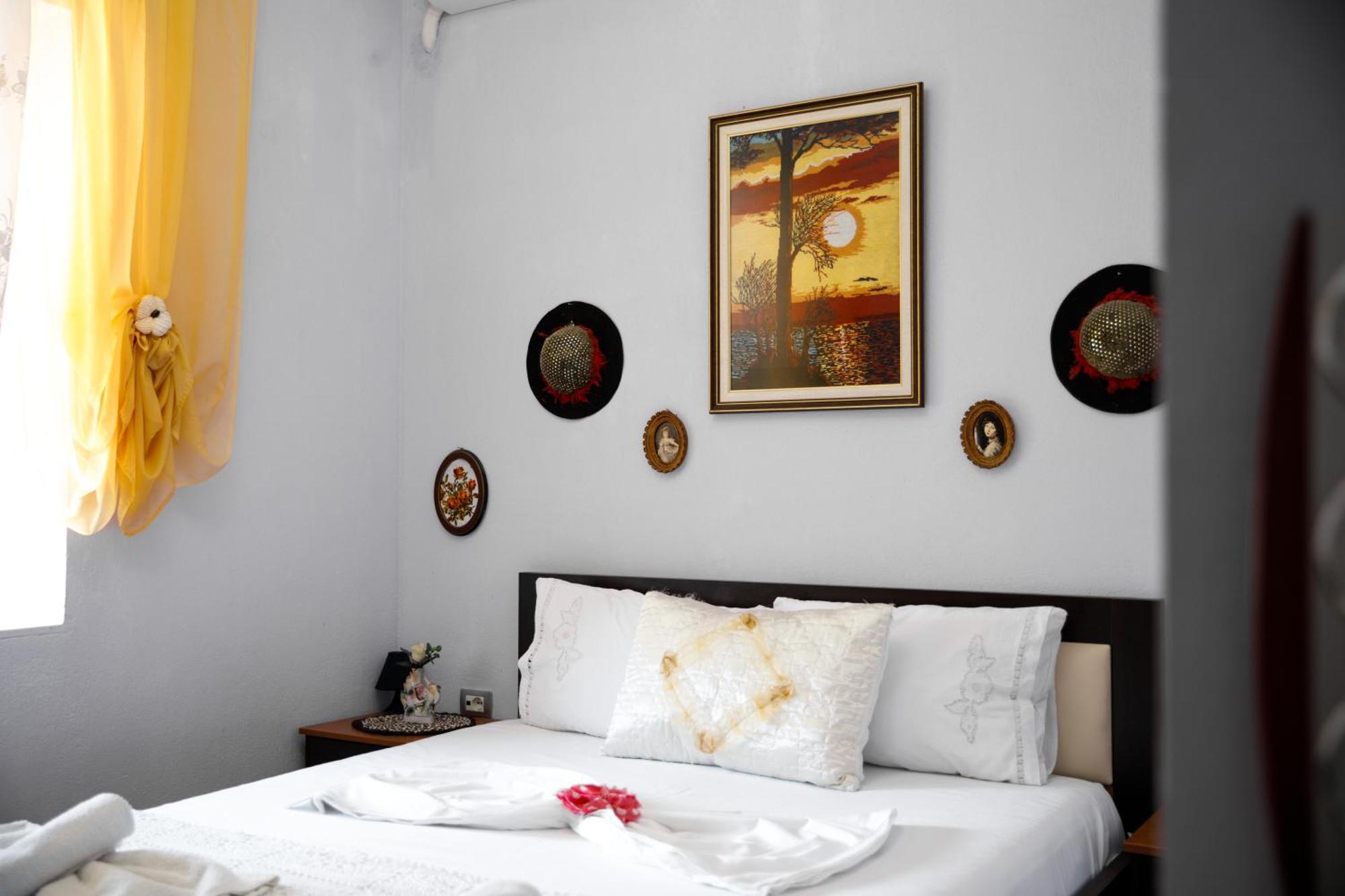 Leka Guesthouse Gjirokastër Dış mekan fotoğraf